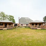 Glamping *