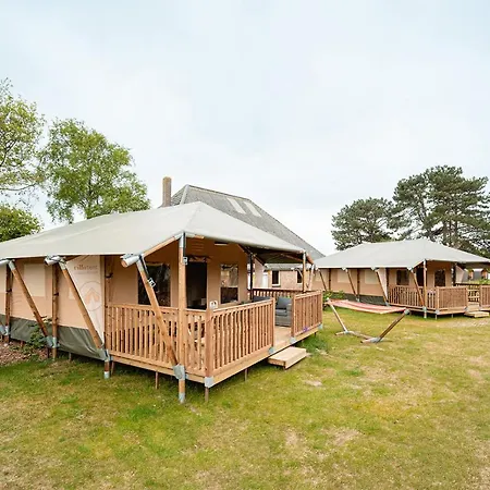 Glamping *